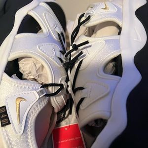 COPY - Nike Air Max Koko Sandals BNWT